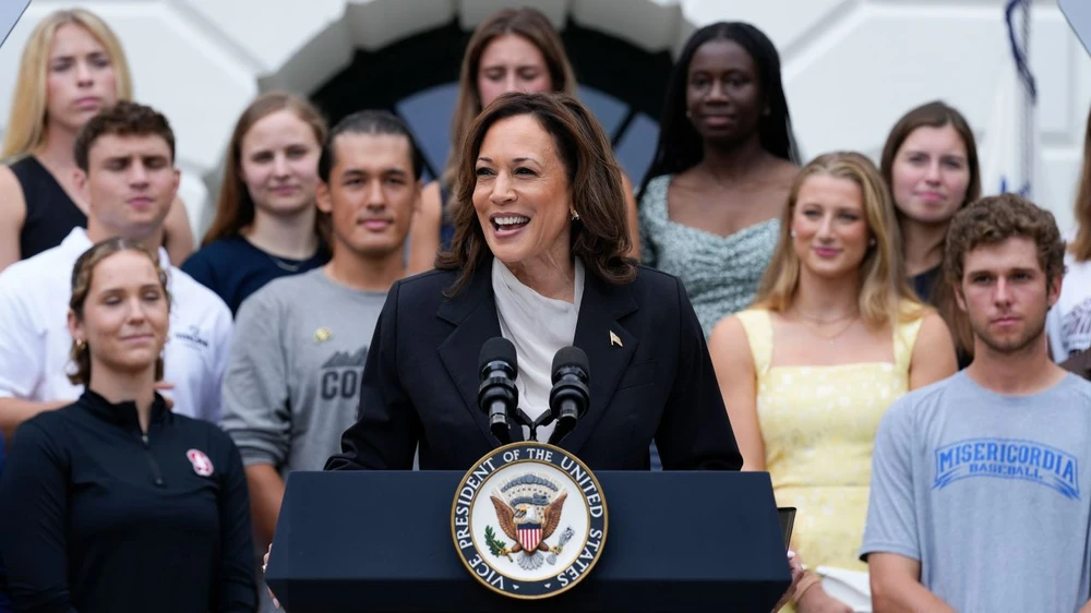 Phó Tổng thống Mỹ Kamala Harris phát biểu tại Nhà Trắng ngày 22-7. Ảnh: CNN