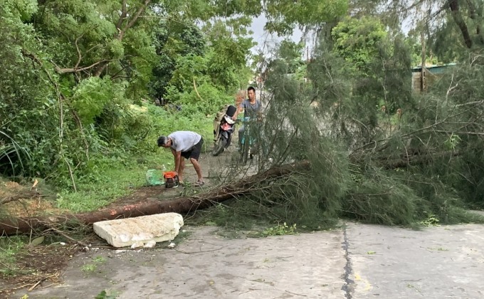 Bão Prapiroon suy yếu thành áp thấp nhiệt đới, gây mưa lớn tại miền Bắc