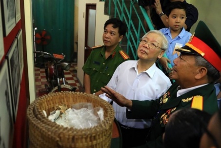 Tình cảm sâu nặng cùng nỗi tiếc thương vô hạn của gia đình chiến sĩ Biệt động Sài Gòn trước sự ra đi của Tổng Bí thư Nguyễn Phú Trọng