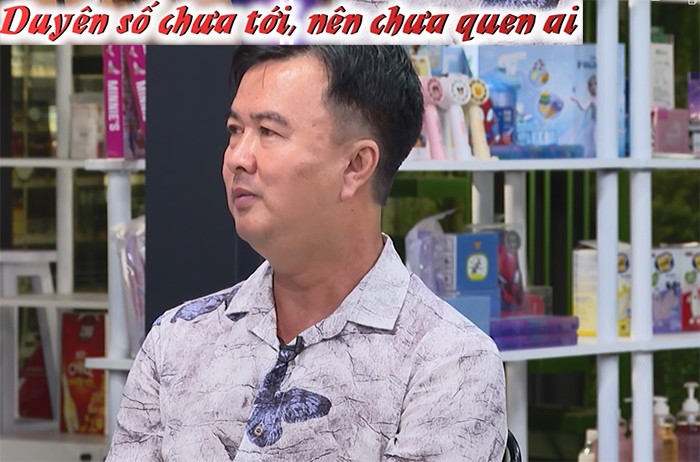 Góa phụ một con đi hẹn hò khiến trai tân U50 “rén ngang" - 4