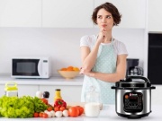 Thời trang Hi-tech - 7 lưu ý khi sử dụng thiết bị điện tử mùa mưa bão