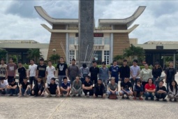 Pháp luật - Biên phòng tiếp nhận 39 người Việt do Campuchia bàn giao