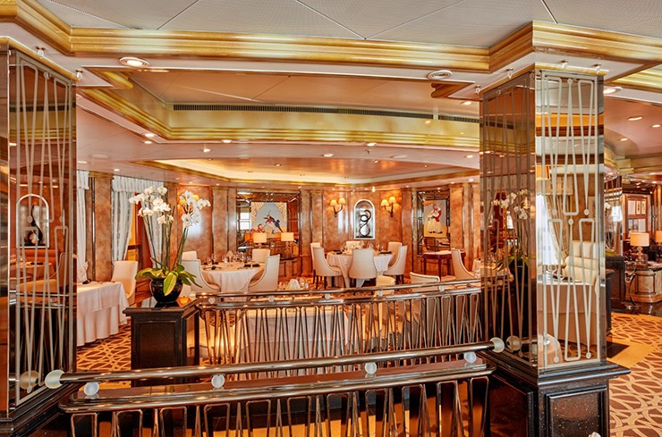 Có gì bên trong những chiếc tàu du lịch xa hoa nhất thế giới - 3