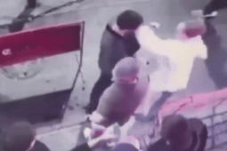 Media - Clip: Nữ cao thủ MMA hạ gục tên côn đồ chỉ bằng một cú đấm