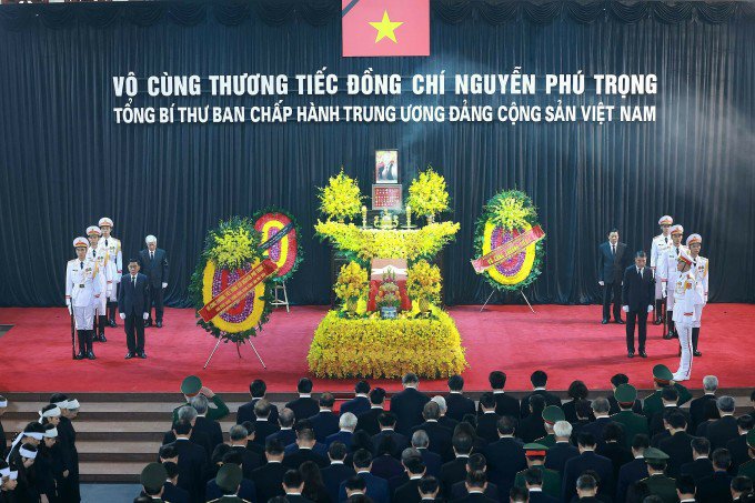Ngày đầu lễ viếng Tổng Bí thư Nguyễn Phú Trọng - 43