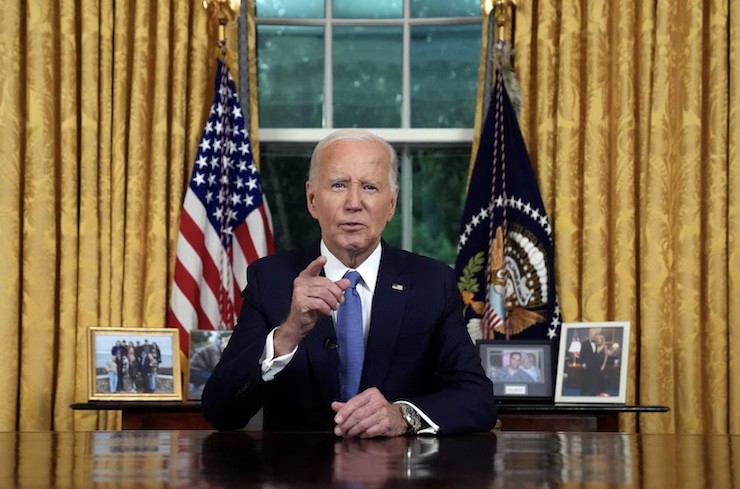 Tổng thống Mỹ Joe Biden phát biểu trước toàn quốc tại Phòng Bầu dục vào tối ngày 24/7. Ảnh: Reuters.