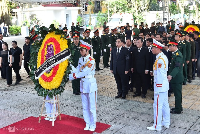 Lòng Dân Vô Cùng Biết Ơ Khi Hàng Nghìn Người Đến Viếng Tổng Bí Thư Nguyễn Phú Trọng