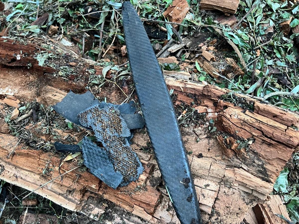 Mảnh vỡ UAV Nga được quân đội Romania tìm thấy. Ảnh: Reuters.