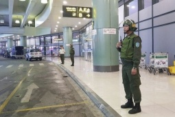 Hành khách tung tin có lựu đạn bị cấm bay 1 năm