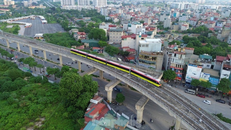 Thủ đô Hà Nội hân hoan đón tuyến Metro Nhổn - ga Hà Nội và mở rộng đường Âu Cơ - Nghi Tàm vào cuối tháng 7