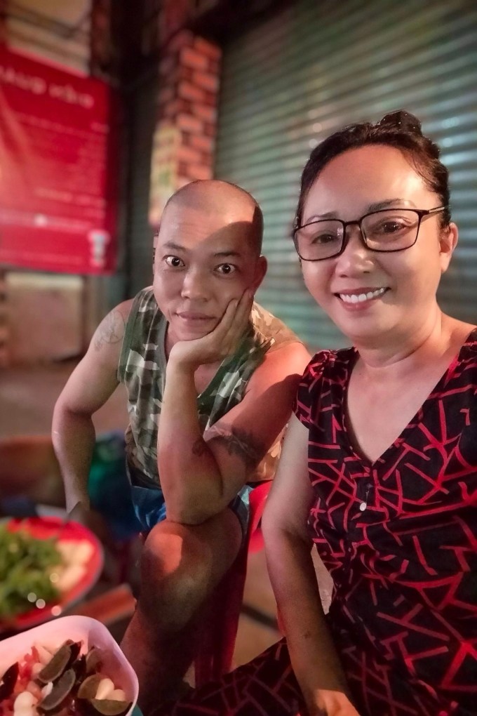 Tô Thiên Kiều và Lê Hùng trong cuộc sống đời thường. Ảnh: Facebook Lê Hùng