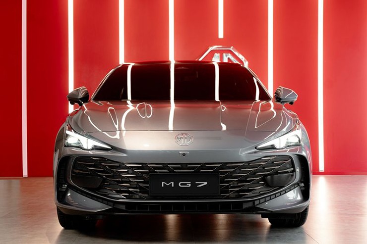 MG7 Trophy cập bến Việt Nam, sedan cỡ D giá rẻ nhất nhì phân khúc - 1