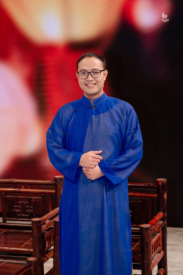 Anh đã giành được nhiều giải thưởng quan trọng trong sự nghiệp của mình, bao gồm: Huy chương Bạc Hội thi Hài toàn quốc của Hội Nghệ sĩ Sân khấu Việt Nam năm 2009, huy chương Bạc tại Hội diễn Nghệ thuật sân khấu Chèo chuyên nghiệp toàn quốc năm 2013, huy chương Vàng trong Cuộc thi tài năng trẻ diễn viên sân khấu chèo chuyên nghiệp toàn quốc năm 2014, huy chương Bạc Cuộc thi Nghệ thuật Sân khấu Chèo chuyên nghiệp toàn quốc 2016.