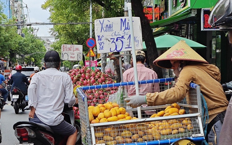 Xoài mút xuất xứ Trung Quốc xuất hiện nhiều năm tại thị trường Việt Nam - Ảnh: AN NA