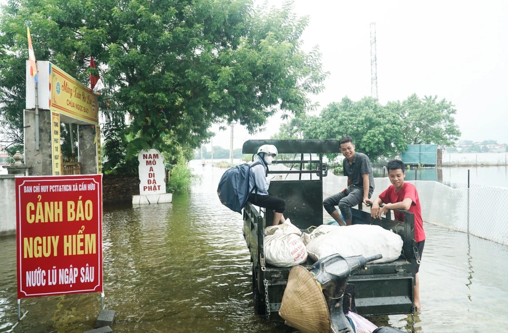 Nguyên nhân ngập lụt kéo dài tại Hà Nội: Mưa lớn, ngập úng chồng chéo, thủy điện không phải thủ phạm