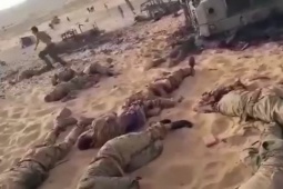Thế giới - Báo Nga đăng video lính đánh thuê Wagner giả chết, vùng dậy cầm đá tấn công phiến quân Mali
