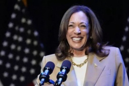 Thế giới - Bà Harris sắp công bố phó tướng, chuẩn bị xuất chinh loạt bang chiến trường