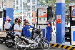 Thị trường - Tiêu dùng - Giá xăng dầu hôm nay 3/8: Giảm sâu hơn sau tuyên bố của OPEC+