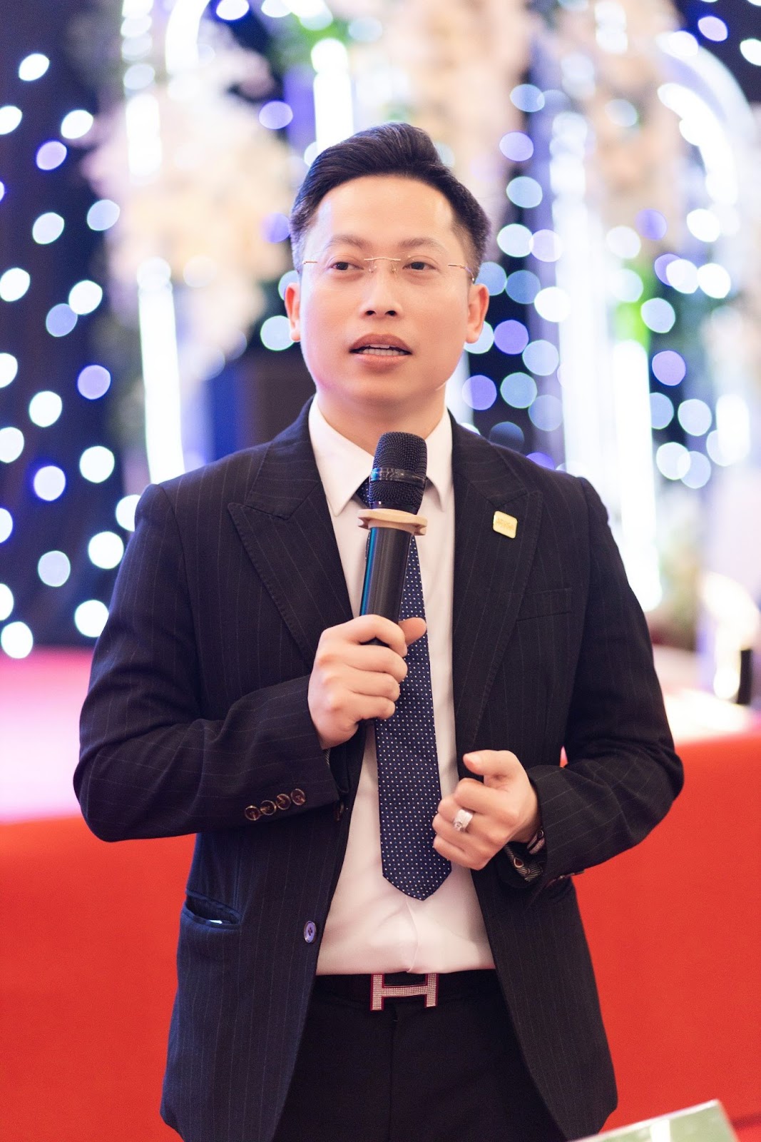 Ông Nguyễn Đức Founder Công ty Cổ phần HCN HOLDINGS phát biểu trong sự kiện 