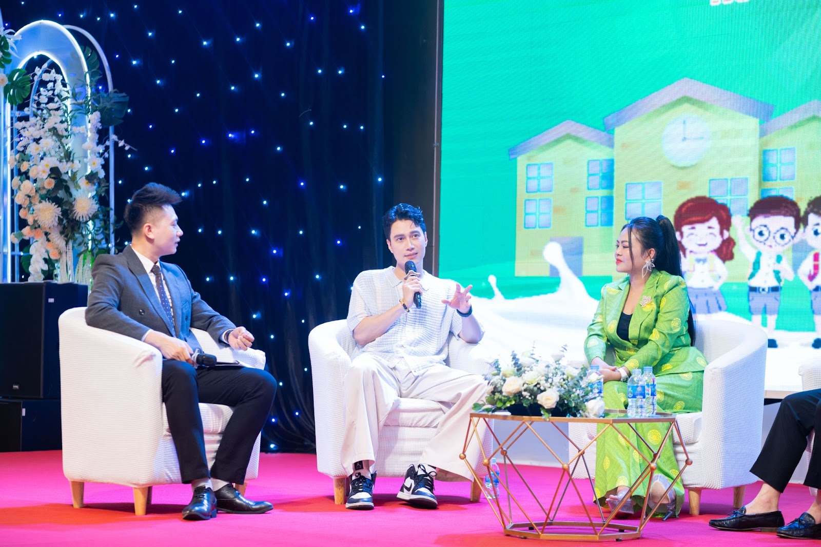 NSƯT Việt Anh đề cao ý nghĩa nhân văn, thiết thực của dự án “Dinh dưỡng học đường” 2024