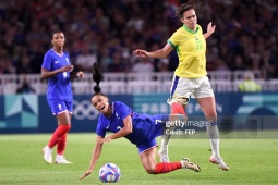 Bóng đá - Video bóng đá ĐT nữ Pháp - Brazil: &quot;Tội đồ&quot; penalty, ác mộng cuối trận (Olympic)