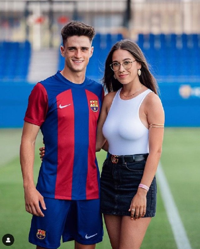 Chân dài khiến sao trẻ Barca nhớ nhung sau cú đúp hạ Real Madrid - 2