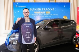 Kinh doanh - Chốt nhà triệu đô, môi giới OneHousing nhận thưởng nóng ô tô VinFast VF 6