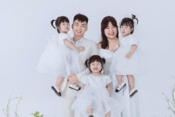 Bạn trẻ - Cuộc sống - Mang thai 3 ngẫu nhiên, bà mẹ Phú Thọ nhận 'trái ngọt' sau chuỗi ngày cực nhọc