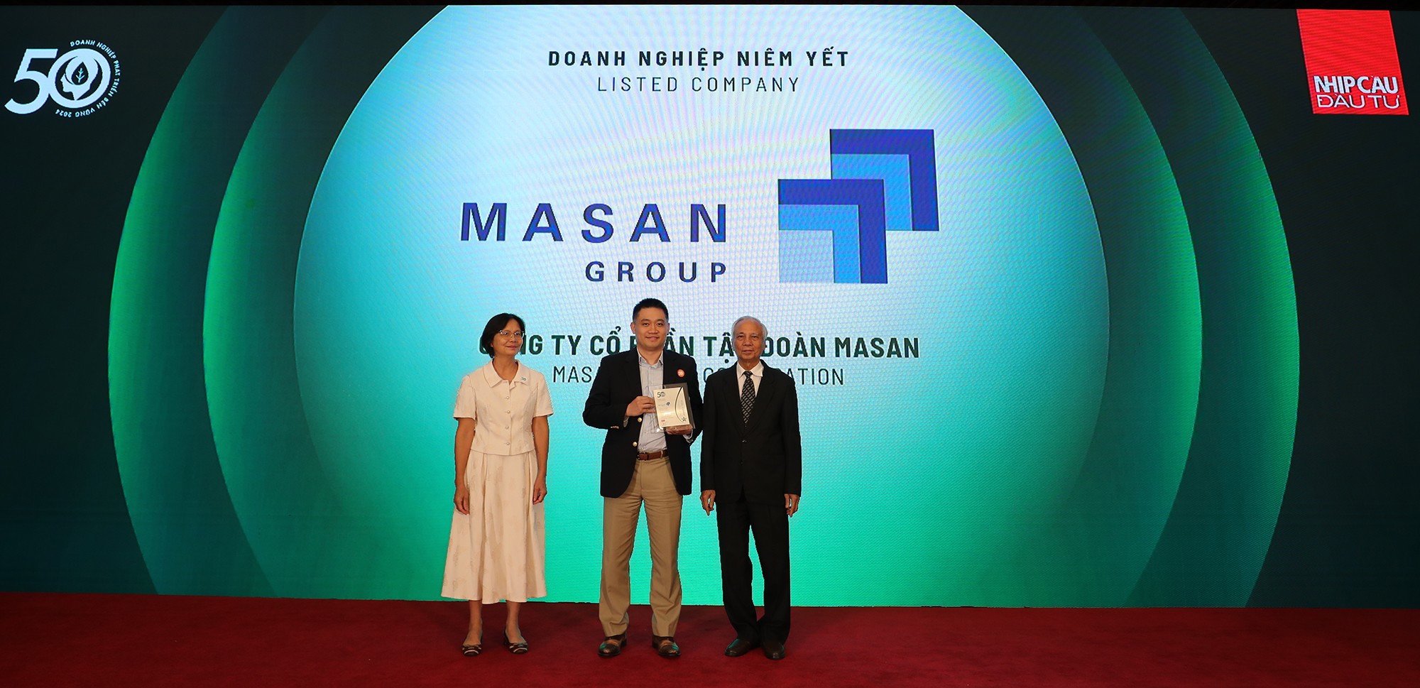 Đạt cả 3 yếu tố ESG, Masan Group - đơn vị dẫn đầu Khối Doanh nghiệp Niêm yết, được vinh danh Top 50 Doanh nghiệp phát triển bền vững tiêu biểu Việt Nam 2024.