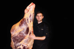 Media - Thịt bò "ngủ đông" 15 năm giá 80 triệu đồng/kg có gì đặc biệt?