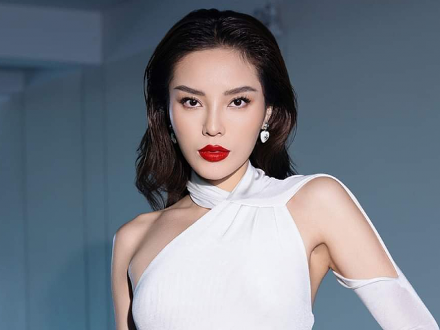 Hoa hậu Kỳ Duyên gây thất vọng khi nói tiếng Anh ở Miss Universe Vietnam
