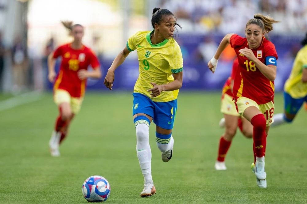 Brazil chặn đứng nhà vô địch World Cup, bóng đá đâu như toán học - 1