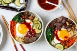 Mách bạn công thức làm món cơm trộn Bibimbap ngon chuẩn vị