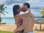Bạn trẻ - Cuộc sống - Tại sao Lionel Messi từ chối chạm vào bất kỳ người phụ nữ nào ngoại trừ vợ anh ấy?
