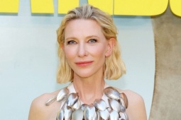 Thời trang - Cate Blanchett mặc áo làm từ 102 chiếc thìa