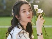 Làm đẹp - Ba thói quen giúp Lưu Diệc Phi giữ suối tóc bồng bềnh