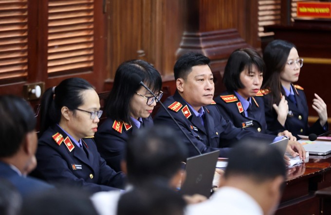 VKSND TP HCM phân công 4 kiểm sát viên chính thức và 3 người dự khuyết giữ quyền công tố tại tòa. Ảnh: Quỳnh Trần