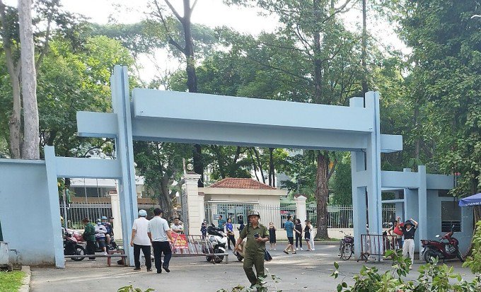 Chất lượng không khí Hà Nội ở mức kém 1 Hiện trường tai nạn công viên Tao Đàn. Ảnh: Minh Bằng