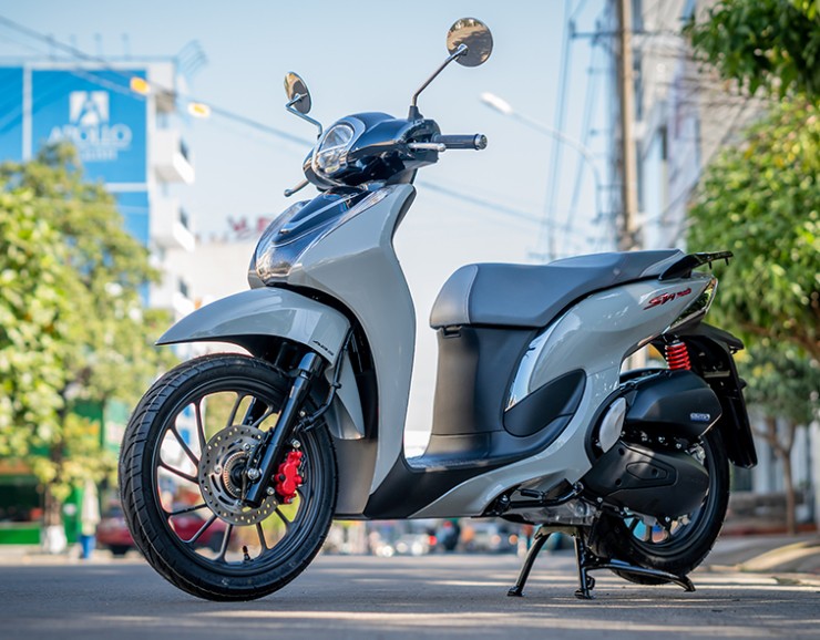 Giá Honda SH Mode đầu tháng 8/2024, chênh nhẹ từ hơn 1 triệu đồng - 1