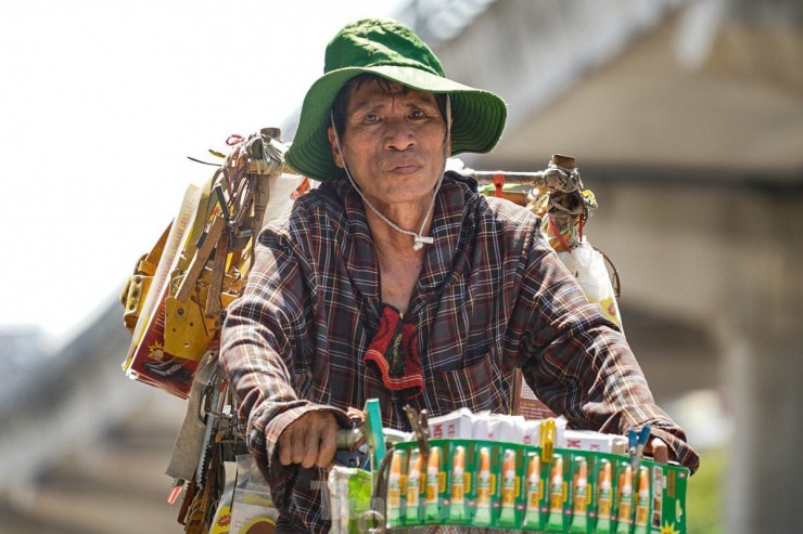 Nắng nóng đỉnh điểm ở Hà Nội, nhiệt độ gần 40 độ C