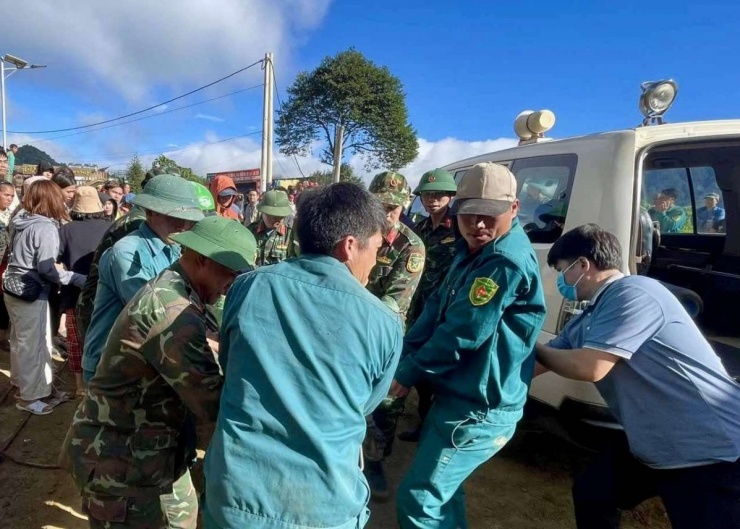 Hiện trường sạt lở hai homestay ở Tà Xùa - 5