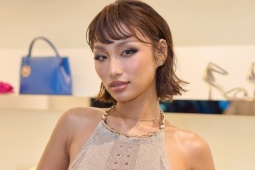 Ngô Bảo Ngọc plank 15 phút mỗi ngày để giữ eo 62 cm