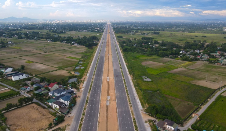 Đại lộ Vinh - Cửa Lò thông xe, mở ra không gian phát triển mới cho Nghệ An