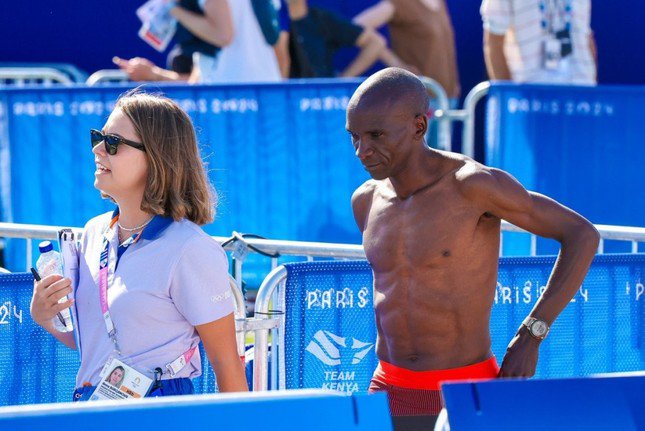 Eliud Kipchoge bỏ cuộc ở Olympic Paris 2024