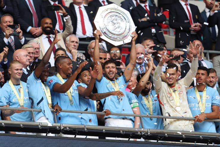 Man City trở lại ngôi vô địch Community Shield sau 3 năm trước toàn thua