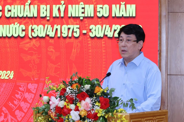 Đất nước rộn ràng với lễ kỷ niệm 50 năm Giải phóng miền Nam, Thống nhất đất nước