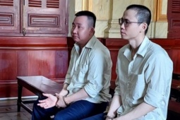 Pháp luật - Chiếm đoạt 161 điện thoại và máy tính bảng của công ty, 2 bị cáo lãnh 37 năm tù