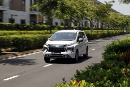 Tin tức ô tô - Giá xe Mitsubishi Xpander tháng 8/2024, giảm 50% phí trước bạ và tặng Camera