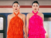 Thời trang - Lương Thùy Linh, Đỗ Thị Hà 'hóa' song sinh catwalk ở ga Sài Gòn