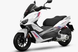 Thế giới xe - Wmoto ES250i 2024 trình làng, &quot;thách thức&quot; Honda Forza 250